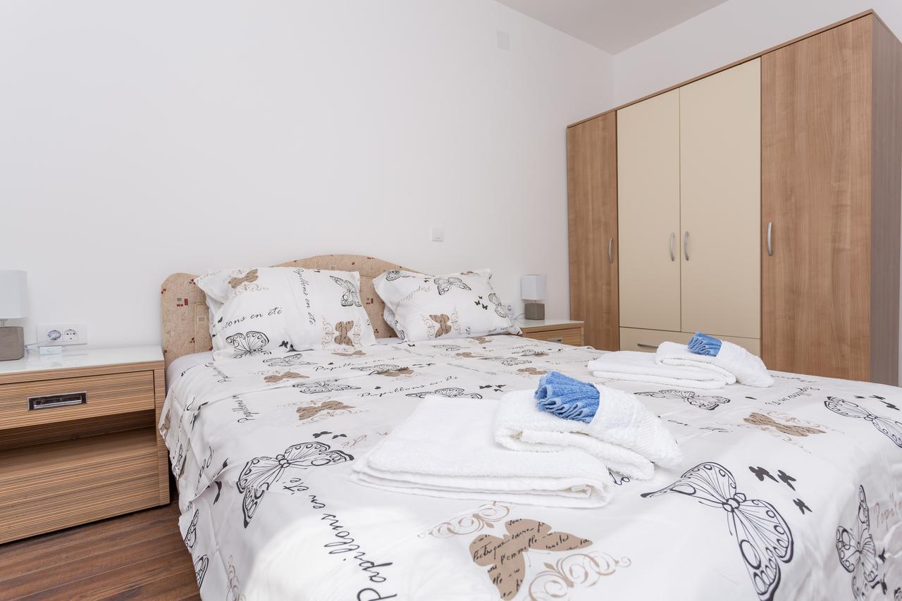 Apartments Natasa Свети-Стефан Экстерьер фото